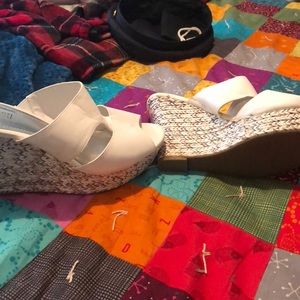 sizzling pair of wedges